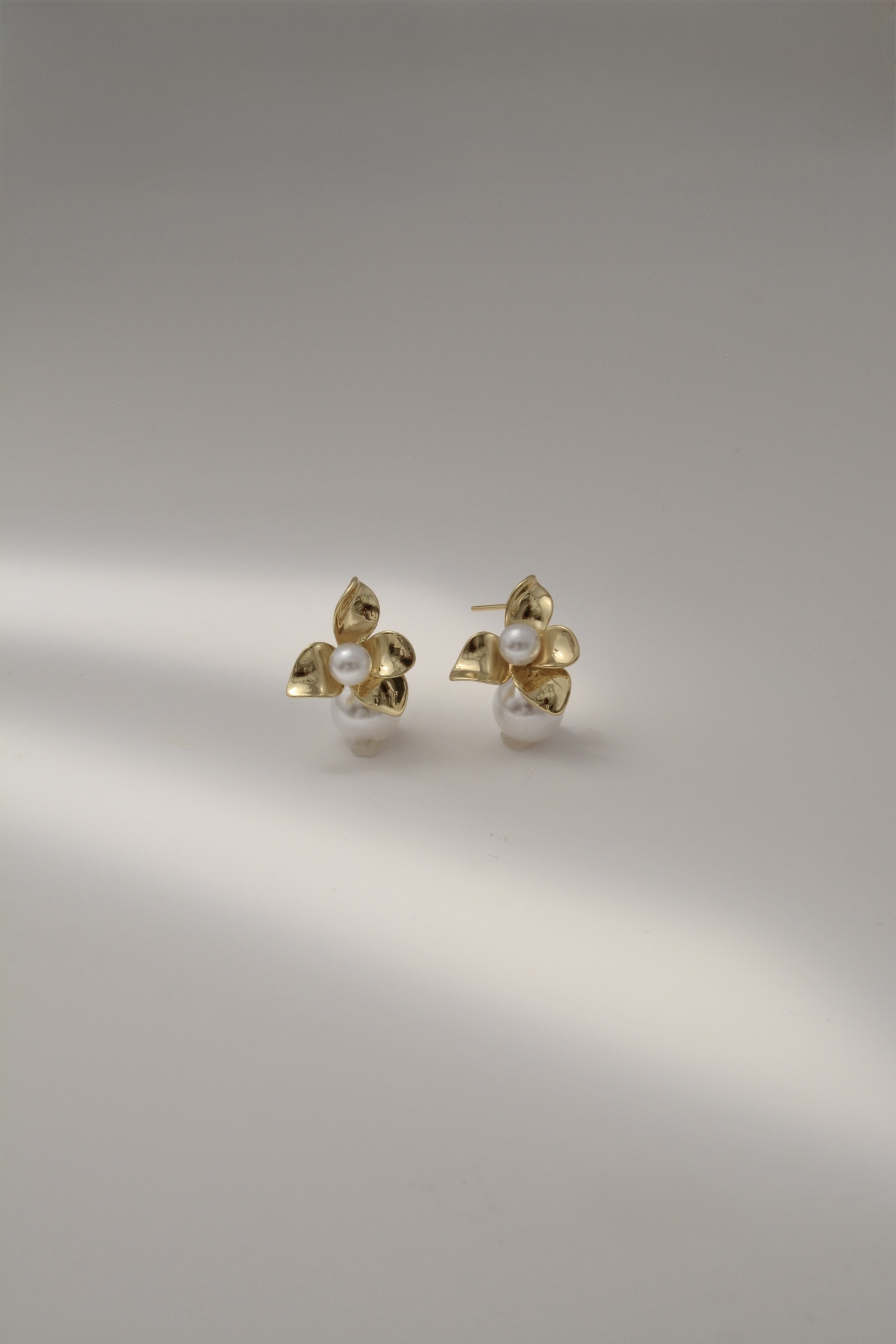 TOPO FLOR CON PERLA