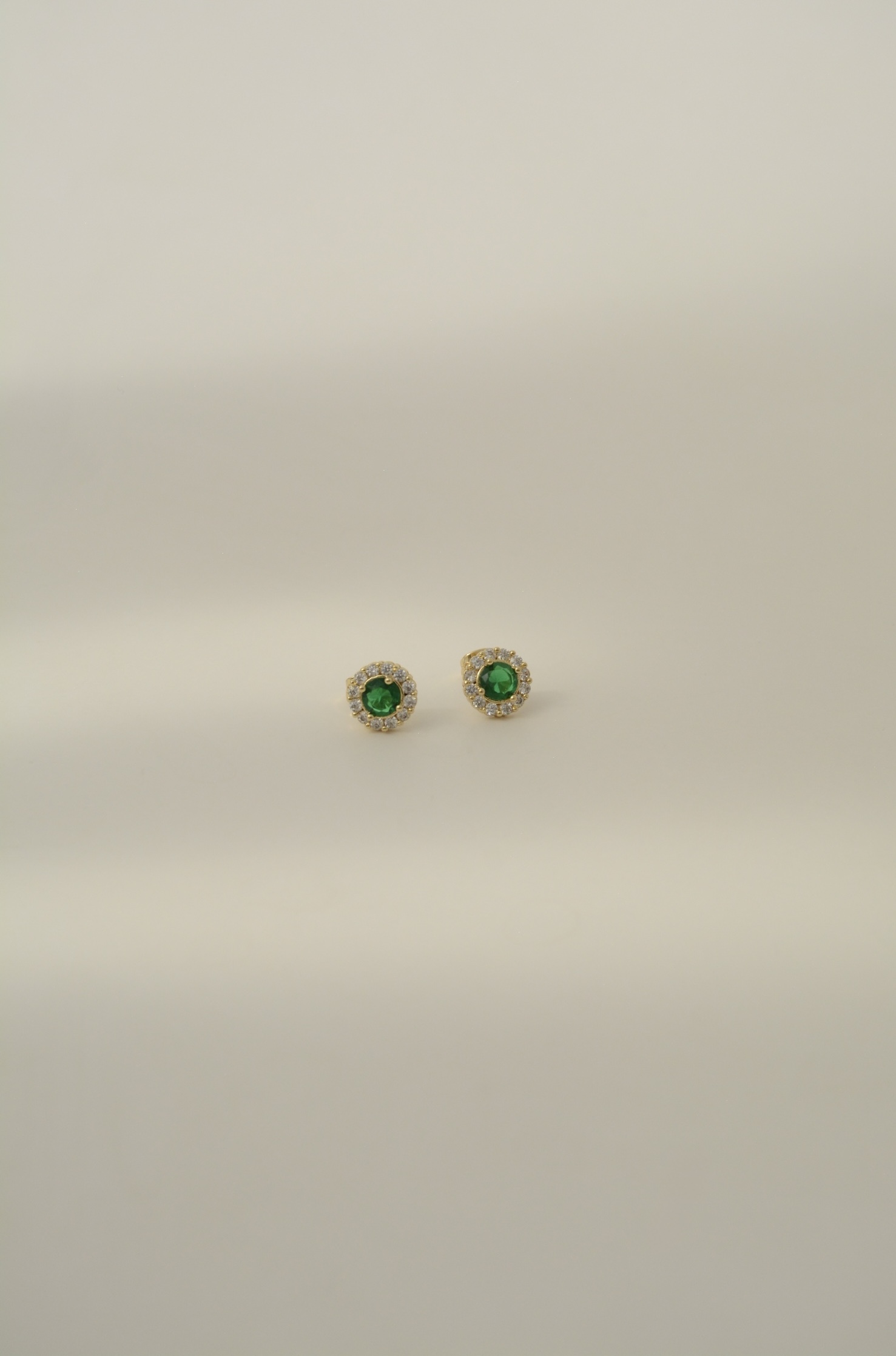 TOPOS VERDE CON CIRCONES – Osa Accesorios
