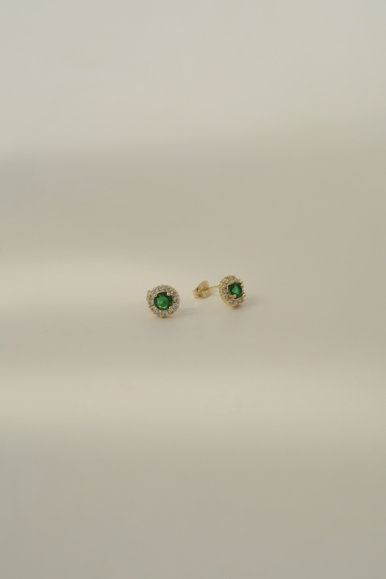 TOPOS VERDE CON CIRCONES – Osa Accesorios