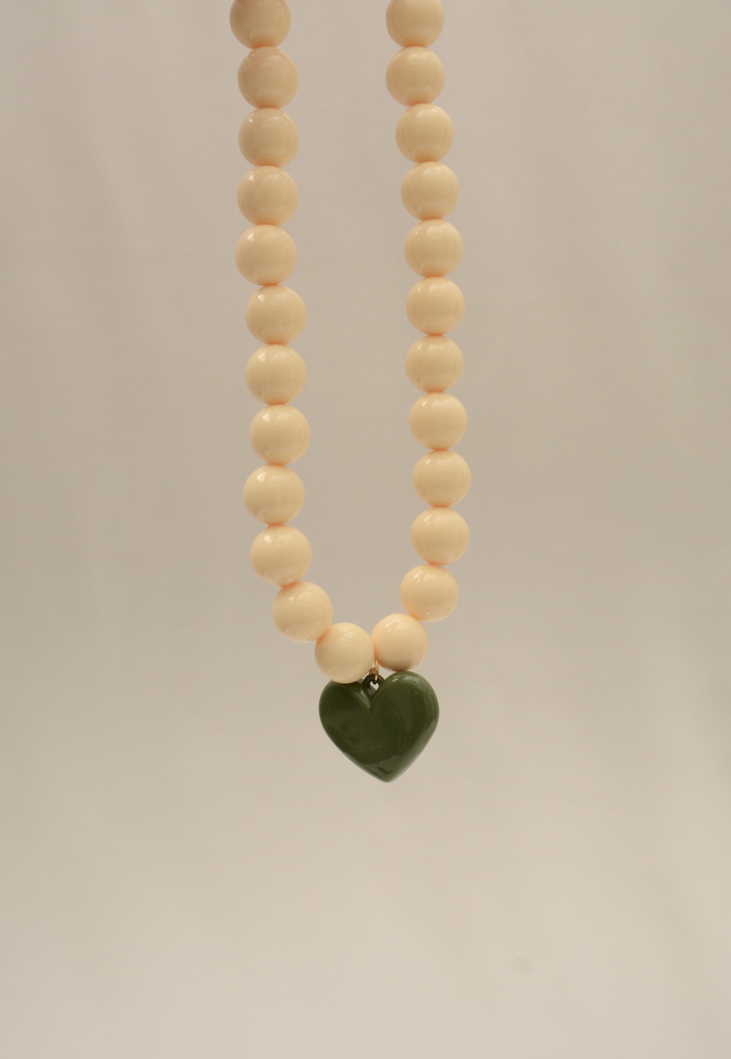 CADENA BOLA CHICLE CON CORAZÓN - Image 3