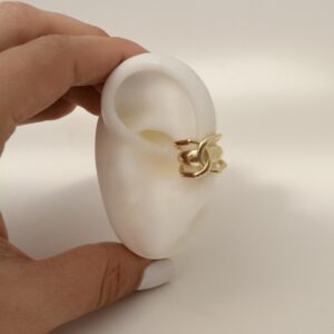 EARCUFF CRUZADO CON CENTRO LISO